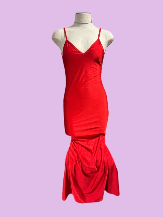 Dresses & Skirts - Red Spaghetti Strap Maxi Dress